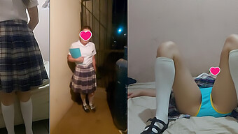 Gadis Remaja Dari Sinaloa Meneroka Seksualitinya Dalam Video Buatan Sendiri